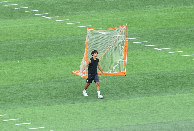仍旧会在伯